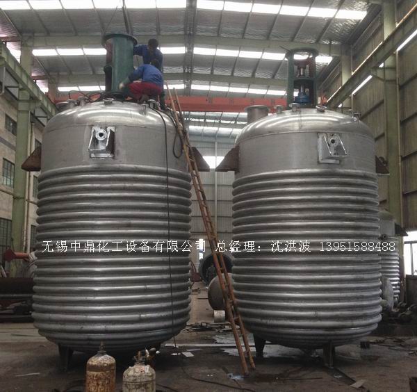外盤半管加熱反應釜 內盤管加熱反應釜